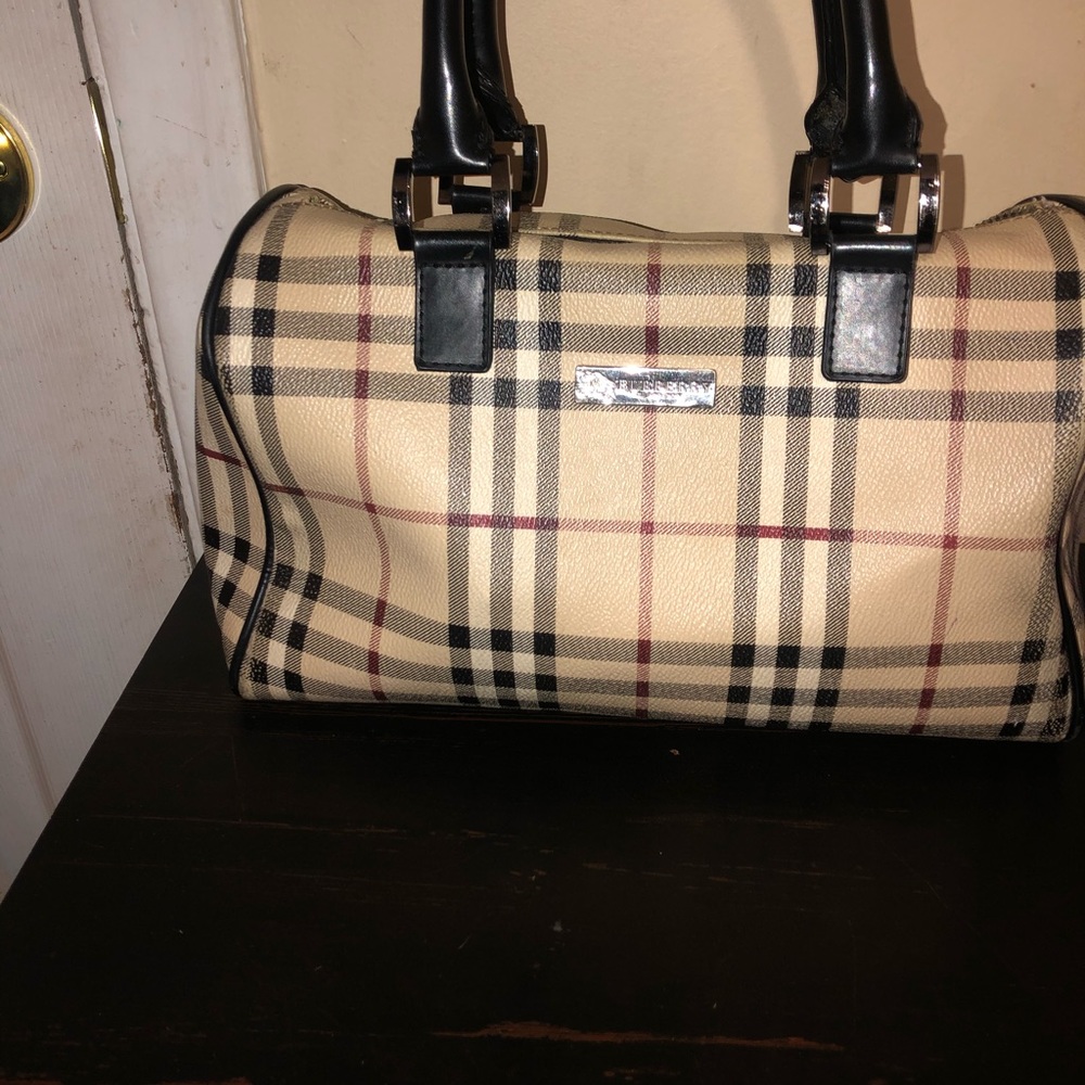Handbag - Picture 2 of 2